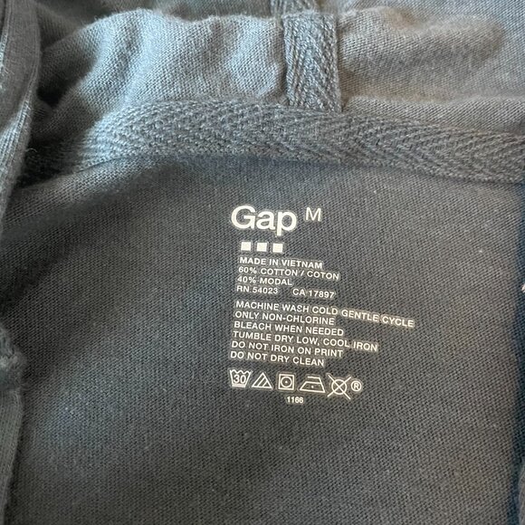 GAP Pullover Shirt with Hood - Picture 7 of 12